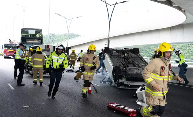Police conduct inter-departmental major incident exercise on Hong Kong-Zhuhai-Macao Bridge  Source: HKSAR Government Press Releases