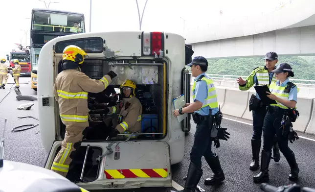 Police conduct inter-departmental major incident exercise on Hong Kong-Zhuhai-Macao Bridge  Source: HKSAR Government Press Releases