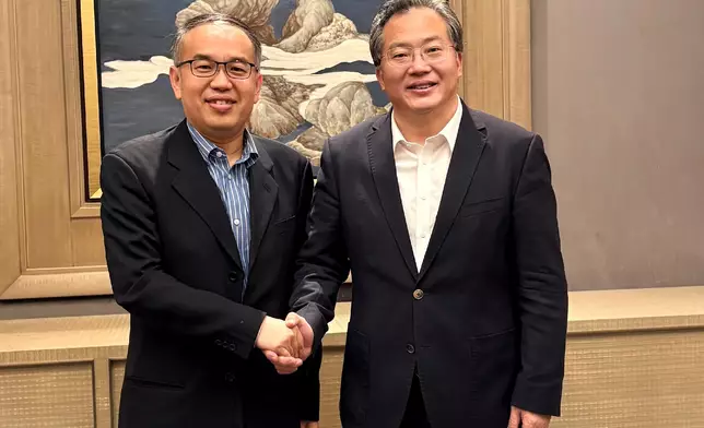 SFST and financial delegation conclude visit to Suzhou and depart for Shanghai Source: HKSAR Government Press Releases
