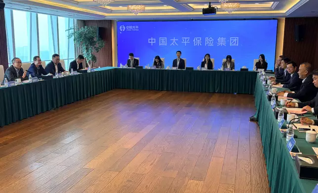 The Secretary for Financial Services and the Treasury, Mr Christopher Hui, and the financial delegation continued their visit to Shanghai and visited the China Taiping Insurance Group (the Group) today (June 18). Photo shows Mr Hui (first left) and members of the delegation exchanging views with the Group's Vice Chairman and General Manager, Mr Li Kedong (second right), and other senior management on the latest developments of the insurance industry in Shanghai and Hong Kong, as well as the fruitful outcomes brought about by connectivity between the two places. Source: HKSAR Government Press Releases