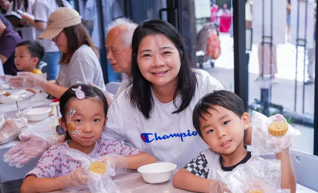 "ICH Cuisine" Carnival showcases essence of food making techniques related to intangible cultural heritage Source: HKSAR Government Press Releases
