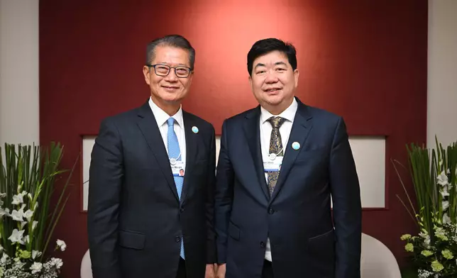 FS visits Dalian (with photos/video) Source: HKSAR Government Press Releases