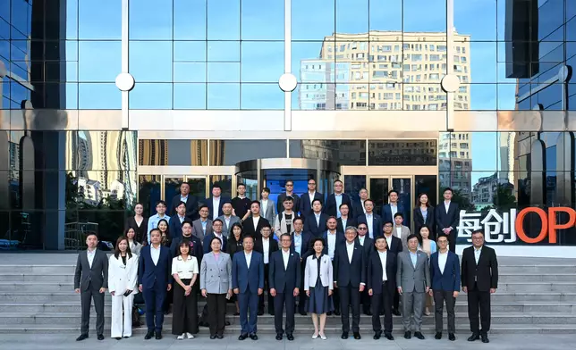 FS visits Dalian (with photos/video) Source: HKSAR Government Press Releases