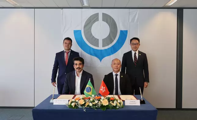 Commissioner of Customs and Excise leads delegation to Belgium to attend World Customs Organization meetings with fruitful results Source: HKSAR Government Press Releases