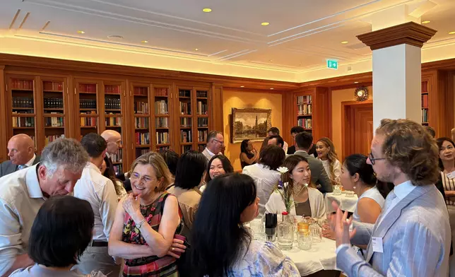 Brussels ETO promotes Hong Kong's latest economic opportunities to European business leaders at NHKBA annual summer event Source: HKSAR Government Press Releases
