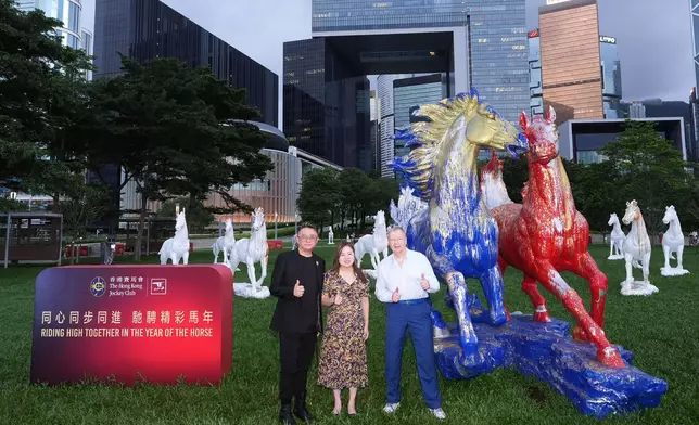 Rosanna Law, Secretary for Culture, Sports and Tourism of the HKSAR Government (middle); Winfried Engelbrecht‑Bresges, Chief Executive Officer of The Hong Kong Jockey Club (right); and renowned artist Simon Ma (left) at the launch ceremony of the Harmonious Horse International Exhibition Tour Tamar Park Stop Community Exhibition Launch Ceremony as part of the Club’s Year of the Horse campaign. Photo source: HKJC