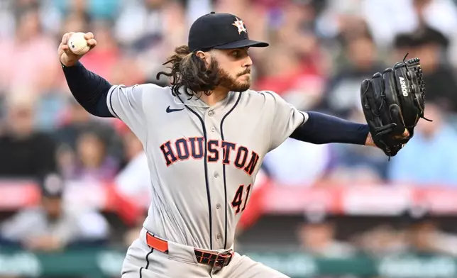 Houston Astros pitcher Spencer Arrighetti delivers during the first inning of a baseball game against the Los Angeles Angels, Monday, June 8, 2026, in Anaheim, Calif. (AP Photo/William Liang)