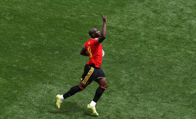 Belgium's Romelu Lukaku (9) celebrates after Egypt's Mohamed Hany (3) scored an own goal goal during the World Cup Group G soccer match between Belgium and Egypt in Seattle, Monday, June 15, 2026. (AP Photo/Maddy Grassy)