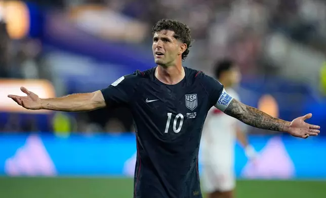 United States' Christian Pulisic (10) reacts during the World Cup Group D soccer match between Turkey and the United States in Inglewood, Calif., near Los Angeles, Thursday, June 25, 2026. (AP Photo/Gregory Bull)