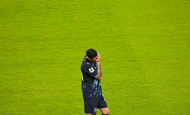 Paraguay's Miguel Almiron reacts after he received a red card during the World Cup Group D soccer match against Turke in Santa Clara, Calif., near San Francisco, Friday, June 19, 2026. (AP Photo/Jeff Chiu)
