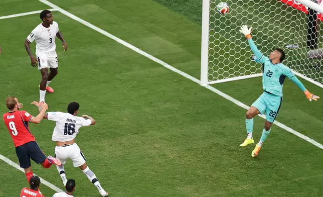England's Harry Kane (9) scores his team's second goal during the World Cup Group L soccer match between Panama and England in East Rutherford, N.J., near New York, Saturday, June 27, 2026. (AP Photo/Adam Hunger)