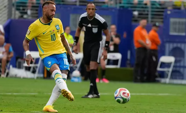 Brazil's Neymar (10) scores a goal from a penalty kick during the World Cup round of 16 soccer match between Brazil and Norway in East Rutherford, N.J., near New York, Sunday, July 5, 2026. (AP Photo/Seth Wenig)