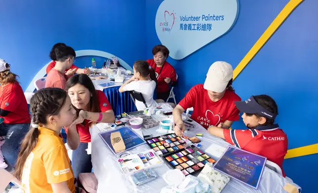 CARE@hkjc Volunteer Team members will offer complimentary arm and face painting services at the Club’s booth during the weekend (18 July and 19 July).