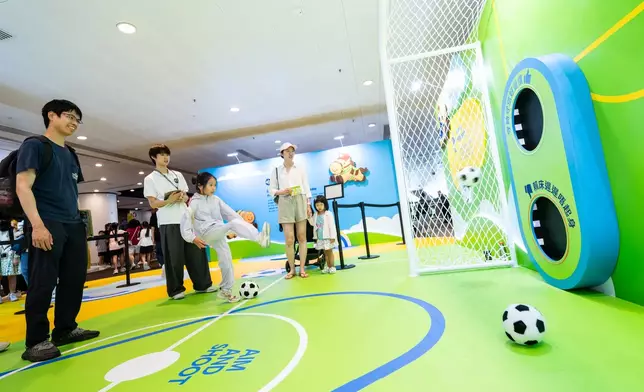 The Club is presenting a sport-themed exhibition at this year’s Hong Kong Book Fair. Through a series of interactive activities themed around sports, children and youngsters can explore important areas of growth and development - such as time management and financial literacy.