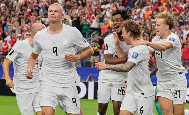 Norway's Erling Haaland (9) celebrates after scoring his side's second goal during the World Cup round of 32 soccer match between Ivory Coast and Norway in Arlington, Texas, near Dallas, Tuesday, June 30, 2026.(AP Photo/Tony Gutierrez)