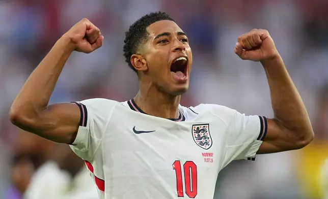 Jude Bellingham celebrates England's victory over Norway in a World Cup quarterfinal soccer match in Miami Gardens, Fla., Saturday, July 11, 2026. (AP Photo/Julio Cortez)