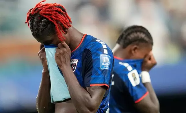 Cape Verde's Gilson Benchimol (9) reacts to a loss during the World Cup round of 32 soccer match between Argentina and Cape Verde in Miami Gardens, Fla., Friday, July 3, 2026. (AP Photo/George Walker IV)