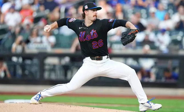 New York Mets' Nolan McLean pitches during the first inning of a baseball game against the Los Angeles Dodgers Saturday, July 25, 2026, in New York. (AP Photo/Frank Franklin II)