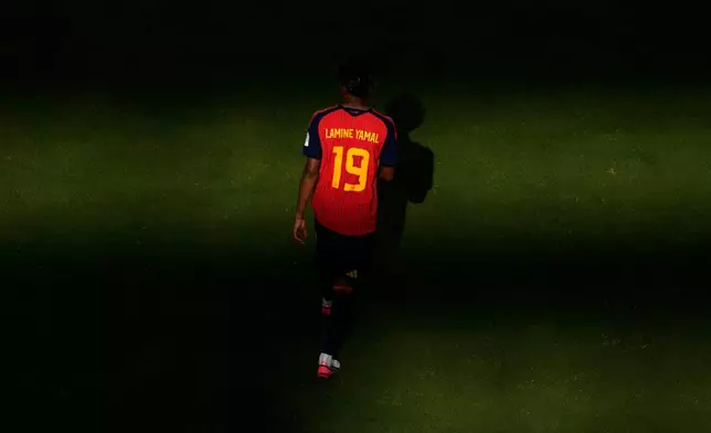 Spain's Lamine Yamal (19) during the World Cup final soccer match between Spain and Argentina in East Rutherford, N.J., near New York, Sunday, July 19, 2026. (AP Photo/Seth Wenig)