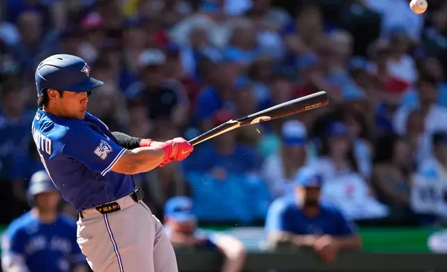 Toronto Blue Jays' Kazuma Okamoto breaks his bat on a line out against the Seattle Mariners during the ninth inning of a baseball game, Sunday, July 5, 2026, in Seattle. (AP Photo/Lindsey Wasson)