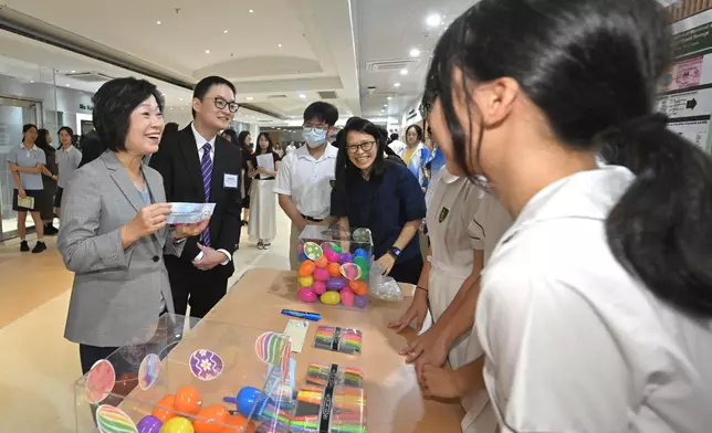 EDB and EdUHK jointly organise 4Rs Mental Health Professional Exchange Day cum Peer Power - Student Gatekeeper Training Programme Achievement Sharing Source: HKSAR Government Press Releases