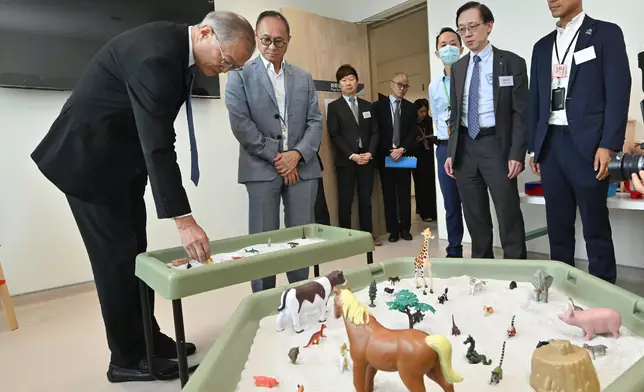Secretary for Health visits Kwai Chung Hospital new blocks Source: HKSAR Government Press Releases