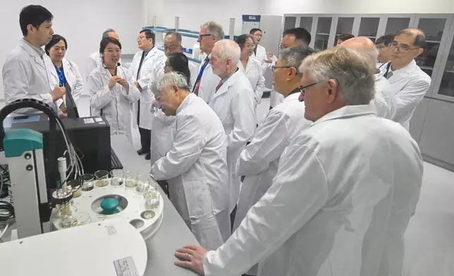 Members of International Advisory Board on Hong Kong Chinese Materia Medica Standards visit GCMTI, endorse reference standards for 16 types of commonly used Chinese Materia Medica Source: HKSAR Government Press Releases