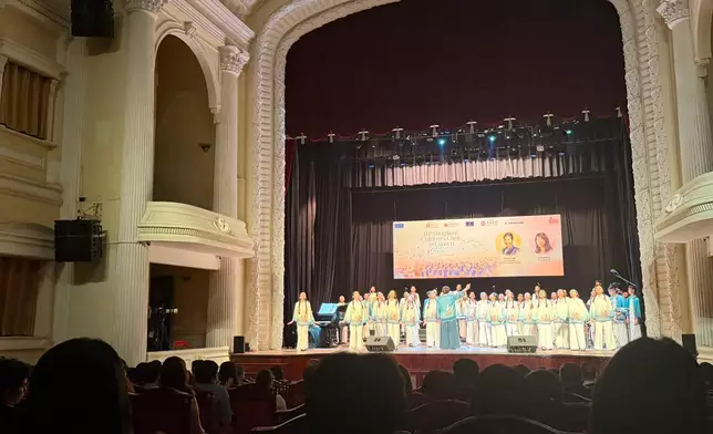 Singapore ETO supports Hong Kong Children's Choir's Singapore and Vietnam exchange tour culminating in finale concert at Saigon Opera House Source: HKSAR Government Press Releases