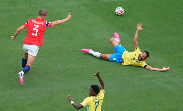 Brazil's Matheus Cunha (9) reacts after he was fouled by Norway's Kristoffer Ajer (3) for a penalty kick during the World Cup round of 16 soccer match between Brazil and Norway in East Rutherford, N.J., near New York, Sunday, July 5, 2026. (AP Photo/Yuki Iwamura)