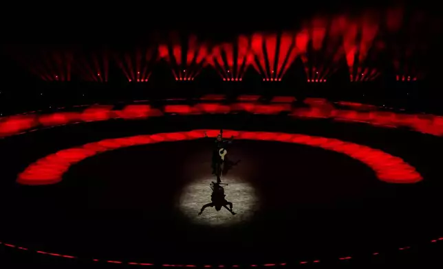 KT Tunstall performs on stage during the Commonwealth Games opening ceremony in Glasgow, Scotland, Thursday, July 23, 2026. (AP Photo/Manish Swarup)