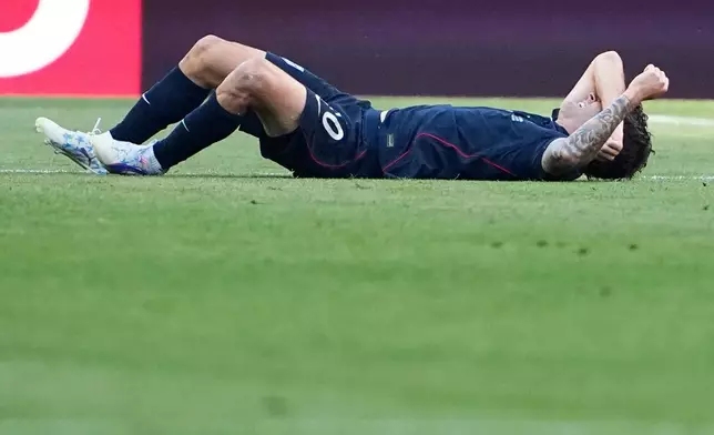 United States' Christian Pulisic (10) reacts during the World Cup round of 16 soccer match between the United States and Belgium in Seattle, Monday, July 6, 2026. (AP Photo/Lindsey Wasson)