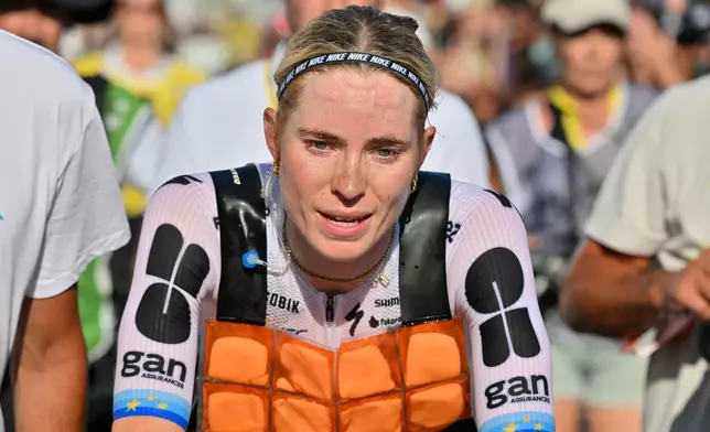 Netherlands' Demi Vollering reacts after winning the eighth stage of the Women's Tour de France cycling race (Tour de France Femmes) between Sisteron and Nice in Nice, France, Saturday, Aug. 8, 2026. (AP Photo/Philippe Magoni)