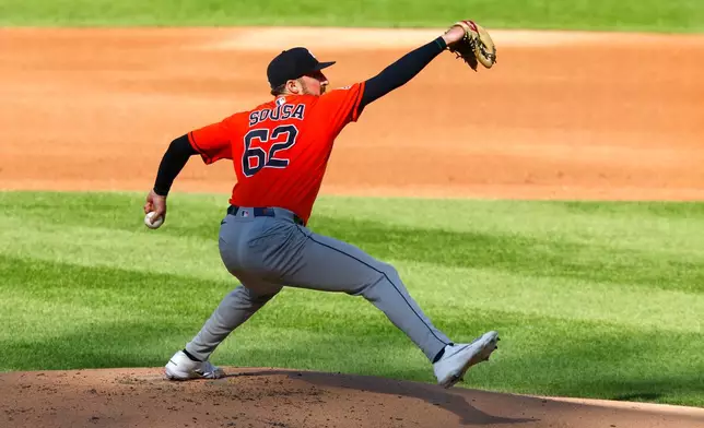 Houston Astros' Bennett Sousa delivers a pitch against the New York Mets' during the first inning of a baseball game, Saturday, Aug. 29, 2026, in New York. (AP Photo/Noah K. Murray)