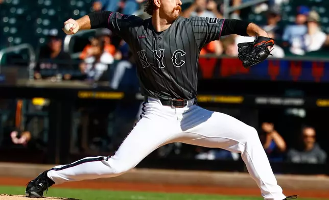 New York Mets' Nolan McLean delivers a pitch against the Houston Astros during the first inning of a baseball game, Saturday, Aug. 29, 2026, in New York. (AP Photo/Noah K. Murray)