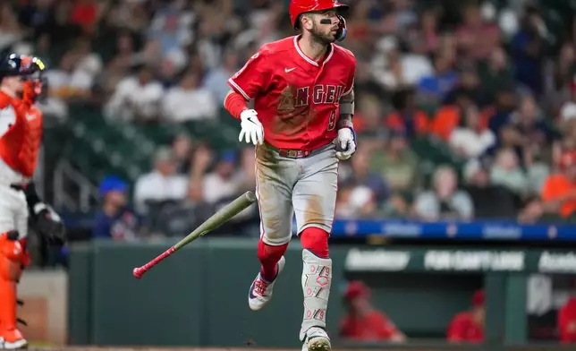 Los Angeles Angels' Zach Neto rounds the bases after hitting a three-run home run against the Houston Astros during the fifth inning of a baseball game Thursday, Aug. 20, 2026, in Houston. (AP Photo/Eric Christian Smith)