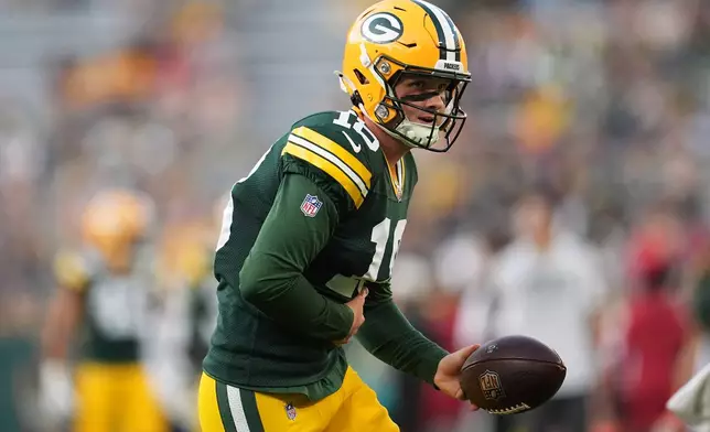 Green Bay Packers' Kyle McCord warms up before a preseason NFL football game against the Arizona Cardinals Friday, Aug. 28, 2026, in Green Bay, Wis. (AP Photo/Abbie Parr)