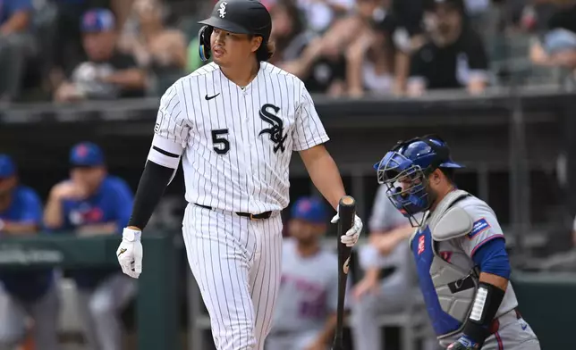 Chicago White Sox's Munetaka Murakami (5) reacts after striking out during the first inning of a baseball game against the New York Mets in Chicago, Sunday, Aug. 23, 2026. (AP Photo/Paul Beaty)