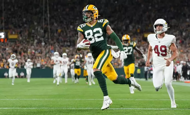 Green Bay Packers' Will Sheppard gets past Arizona Cardinals' Cameron Robertson for a touchdown during the first half of a preseason NFL football game Friday, Aug. 28, 2026, in Green Bay, Wis. (AP Photo/Abbie Parr)