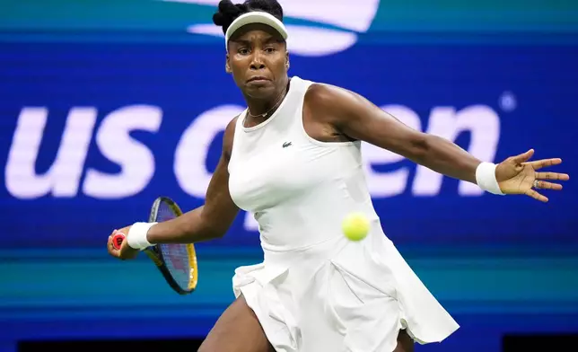 Venus Williams, of the United States, plays a forehand return to compatriot Sofia Kenin during their first round match of the U.S. Open tennis championships Monday, Aug. 31, 2026, in New York. (AP Photo/Frank Franklin II)