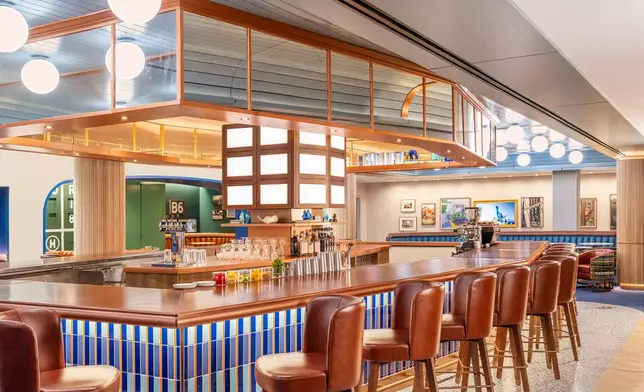 BlueHouse Boston central bar. Photo courtesy of JetBlue.
