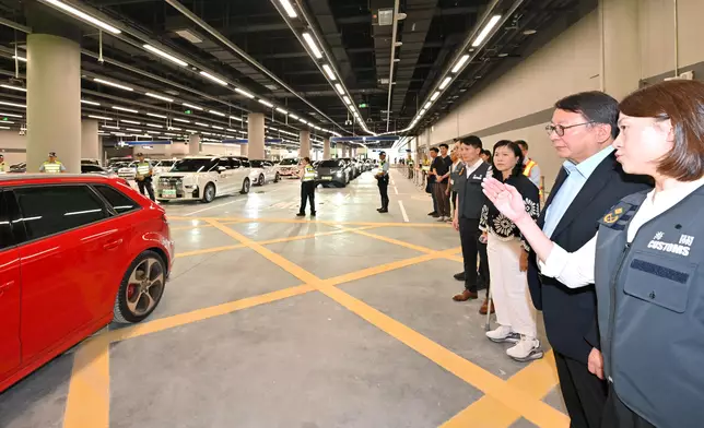 Remarks by CS at media session after inspecting stress test of passenger and vehicular flows at Huanggang Port (with photos/video) Source: HKSAR Government Press Releases