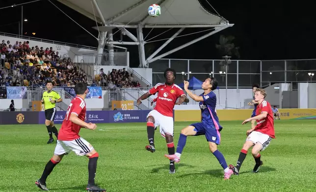 The first friendly match of the JC Youth Football Academy Summit took place tonight (14 August) at Mong Kok Stadium, featuring Hong Kong Premier Youth League U18 Champions - Kitchee and the Manchester United Academy U16.