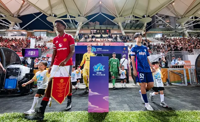 The first friendly match of the JC Youth Football Academy Summit took place tonight (14 August) at Mong Kok Stadium, featuring Hong Kong Premier Youth League U18 Champions - Kitchee and the Manchester United Academy U16.
