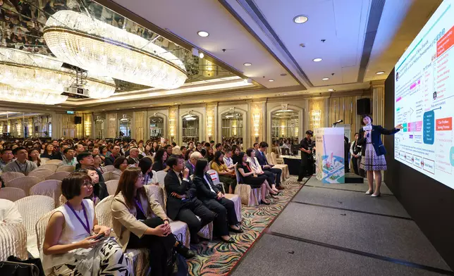 Participants attend the pilot class of the Jockey Club • Connecting Hearts: Moving Ahead Capacity Building Programme (Cohort 1). Photo source: HKJC