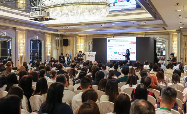 Participants attend the pilot class of the Jockey Club • Connecting Hearts: Moving Ahead Capacity Building Programme (Cohort 1). Photo source: HKJC