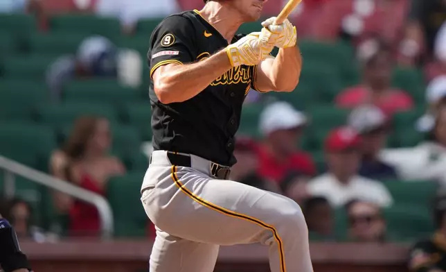 Pittsburgh Pirates' Bryan Reynolds singles during the ninth inning of a baseball game against the St. Louis Cardinals Sunday, Aug. 30, 2026, in St. Louis. (AP Photo/Jeff Roberson)