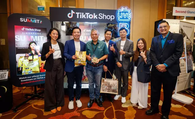 Left to right: Ms Candera Chan (Public Policy Lead, TikTok), Mr Alvin Tan (Minister of State, Ministry of Foreign Affairs & Ministry of National Development), Mr Jason Soon (Founder, Kim's Duet), Mr Nevin Soon (Second-Generation Coffee Manufacturer and Management Associate, Kim's Duet), Mr Shichen Sun (Country Lead, TikTok Shop Singapore), Ms Sharmaine Ng (Head of Strategic Partnerships, TikTok Shop Singapore), Tan Seri Prof Sean Rozario KStJ (President, SME Marketing)