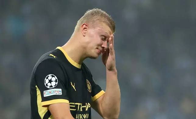 Manchester City's Erling Haaland reacts during a Champions League opening phase soccer match between FC Porto and Manchester City in Porto, Portugal, Tuesday, Sept. 8, 2026. (AP Photo/Luis Vieira)