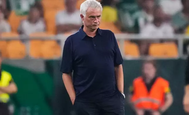 Real Madrid's head coach Jose Mourinho gestures during the Spanish La Liga soccer match between Real Betis and Real Madrid in Seville, Spain, Friday, Sept. 4, 2026. (AP Photo/Jose Breton)