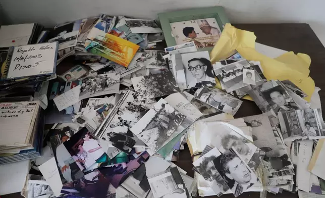 Photographs lie in the former newsroom of the independent newspaper Tribuna that closed two years prior in Campeche, Mexico, Thursday, Sept. 17, 2026. (AP Photo/Martin Zetina)